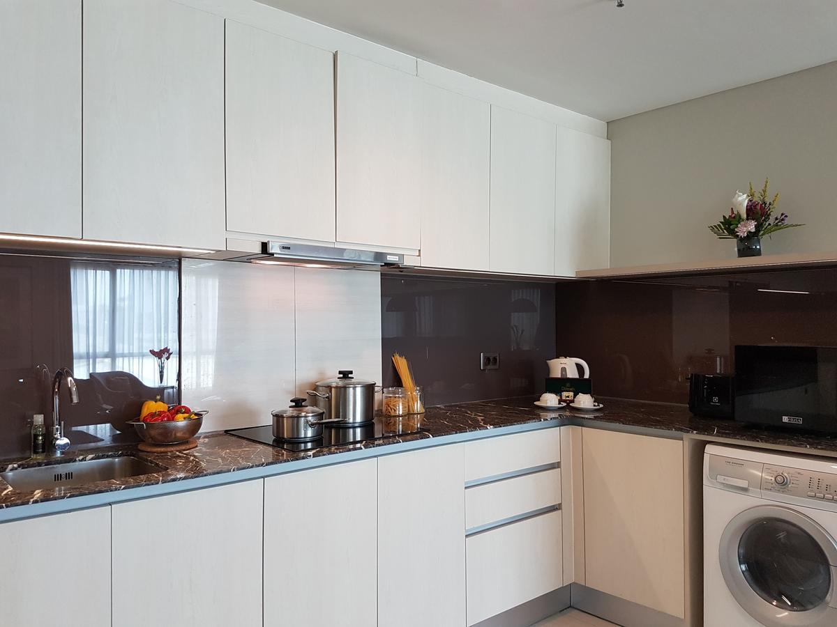 Ascott Waterplace Surabaya Esterno foto
