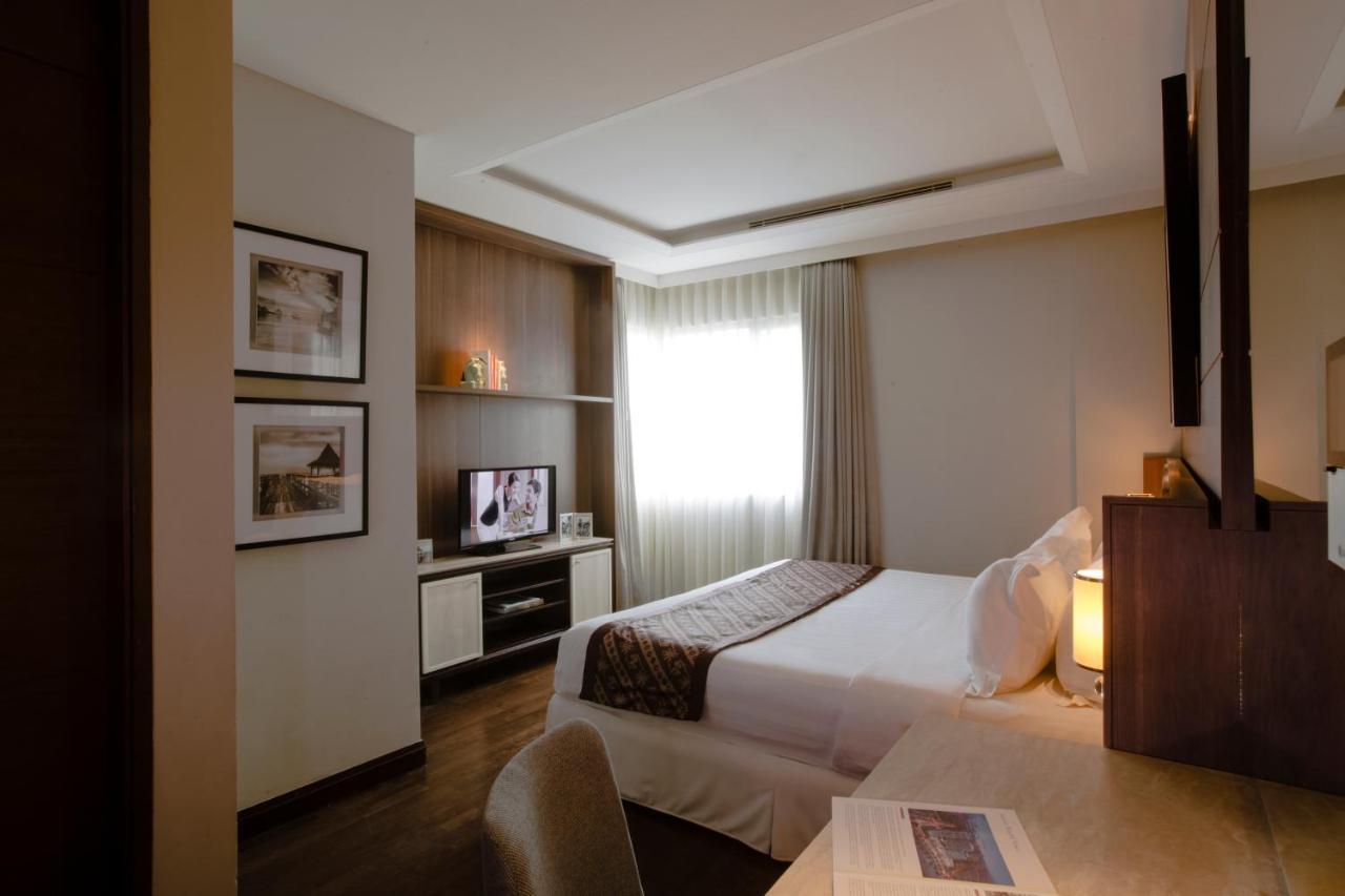 Ascott Waterplace Surabaya Esterno foto