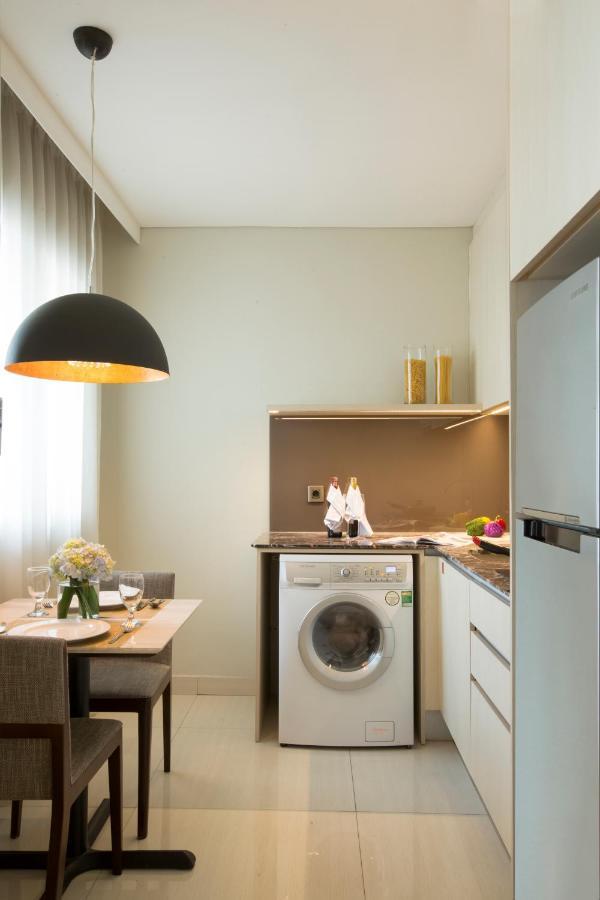 Ascott Waterplace Surabaya Esterno foto